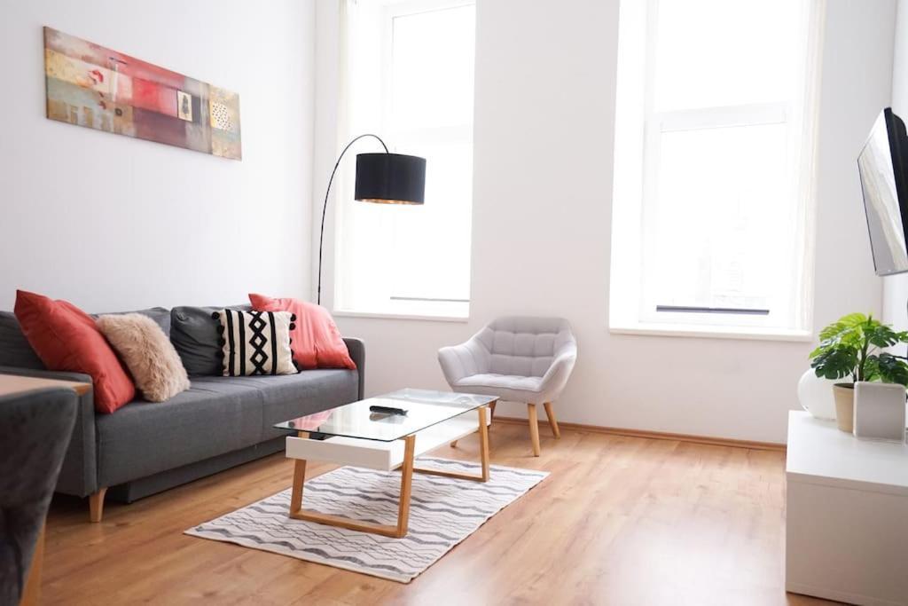 Modern Living In City Center - Fully Equipped فيينا المظهر الخارجي الصورة