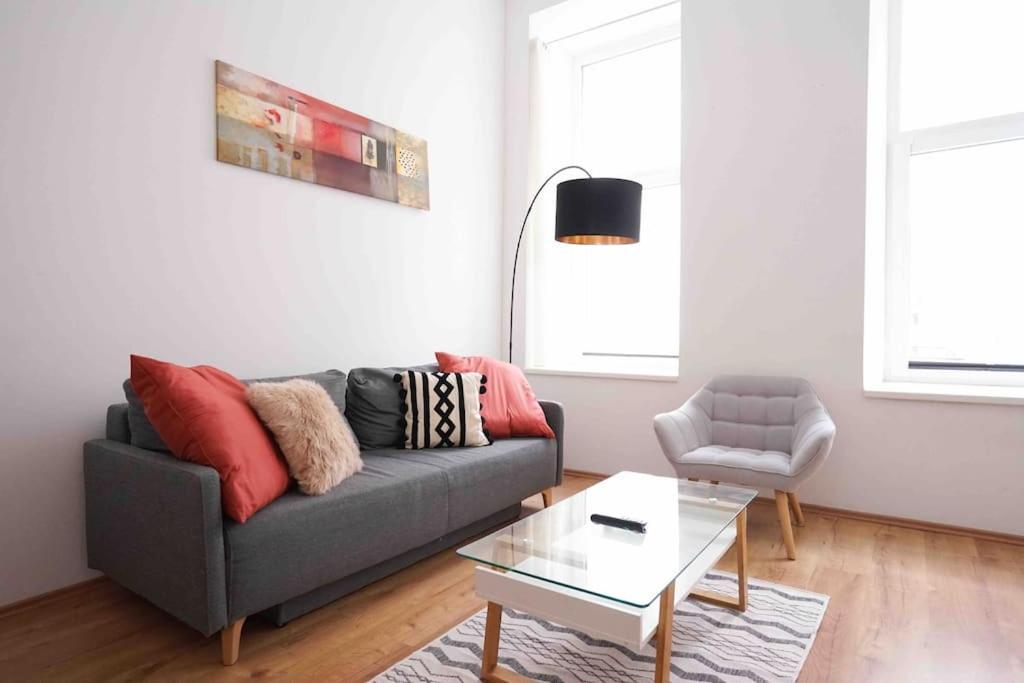 Modern Living In City Center - Fully Equipped فيينا المظهر الخارجي الصورة